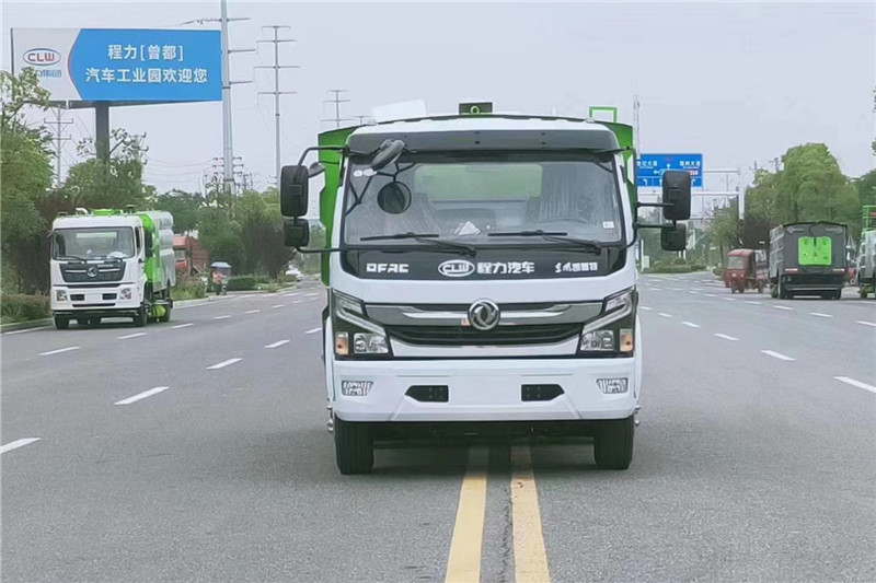 国六东风大多利卡8吨(1.5水6尘)吸尘车