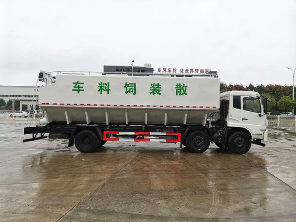 东风天锦小三轴30方(15吨)散装饲料车