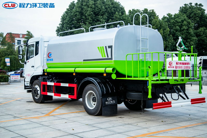 东风福瑞卡F9洒水车(12.3方)