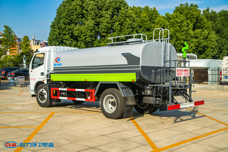 东风大福瑞卡洒水车(9.2方)(标准化)
