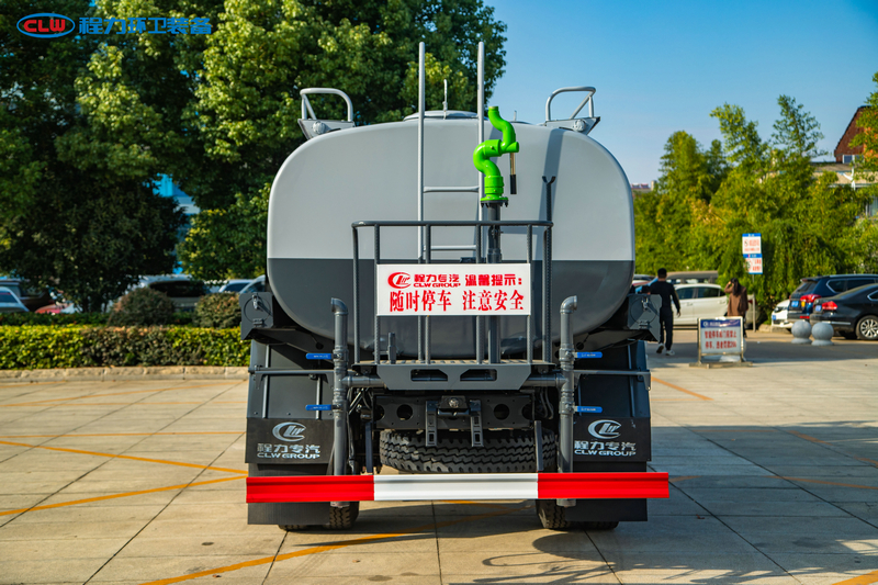 东风大福瑞卡洒水车(9.2方)(标准化)