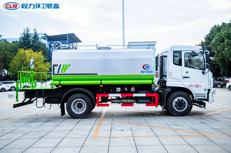 东风福瑞卡F9洒水车(12.3方)
