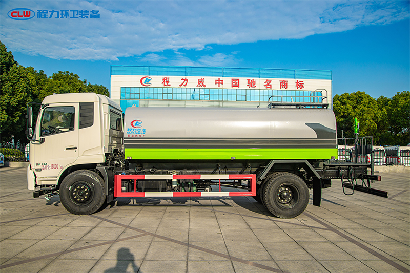 东风天锦洒水车(12.6方)