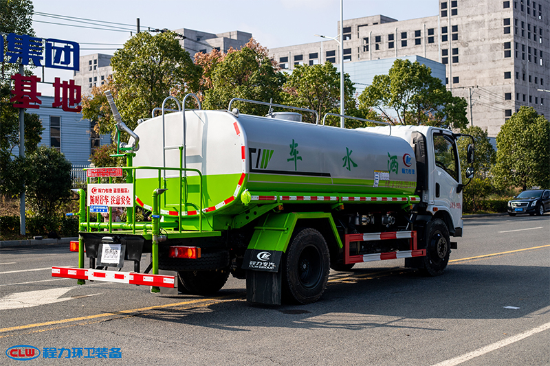 东风华神T1洒水车(9.2方)
